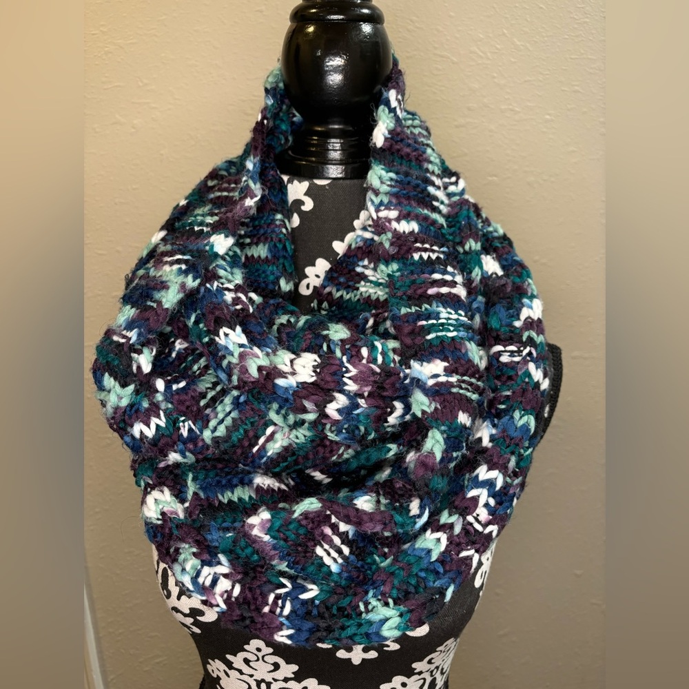 COPY - Michael Star Scarf  you think Crochet  Wine/White/Blue/Turquoise